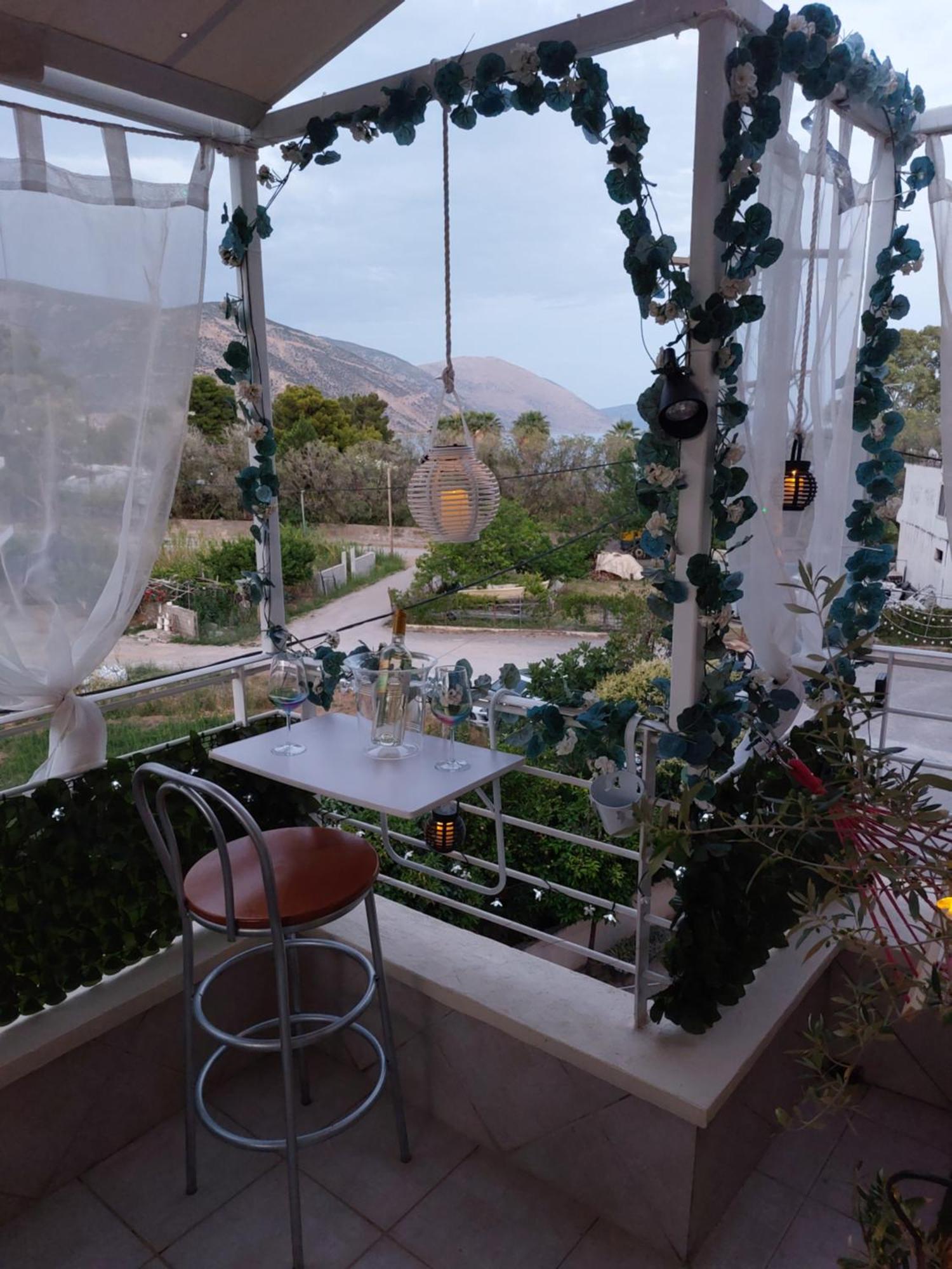 Delphitea Philoxenia Apartment ภายนอก รูปภาพ
